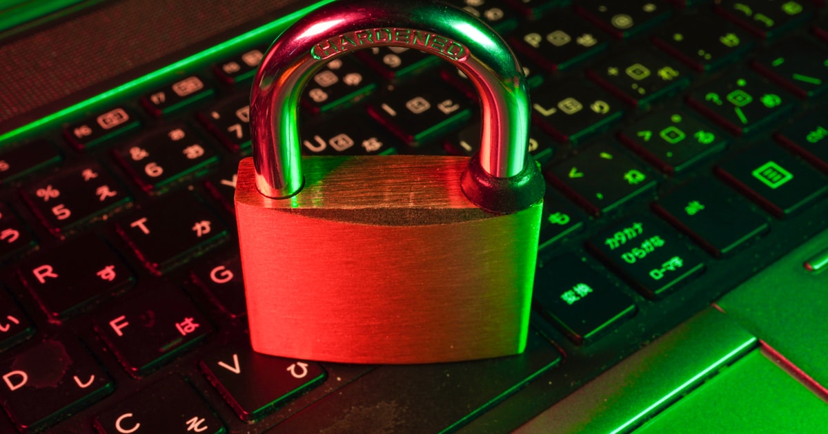 Digital padlock representing client-side encryption and browser security